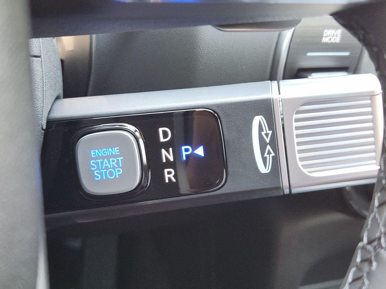New 2027 Ecotronic Gray Pearl Hyundai SEL FWD image 17