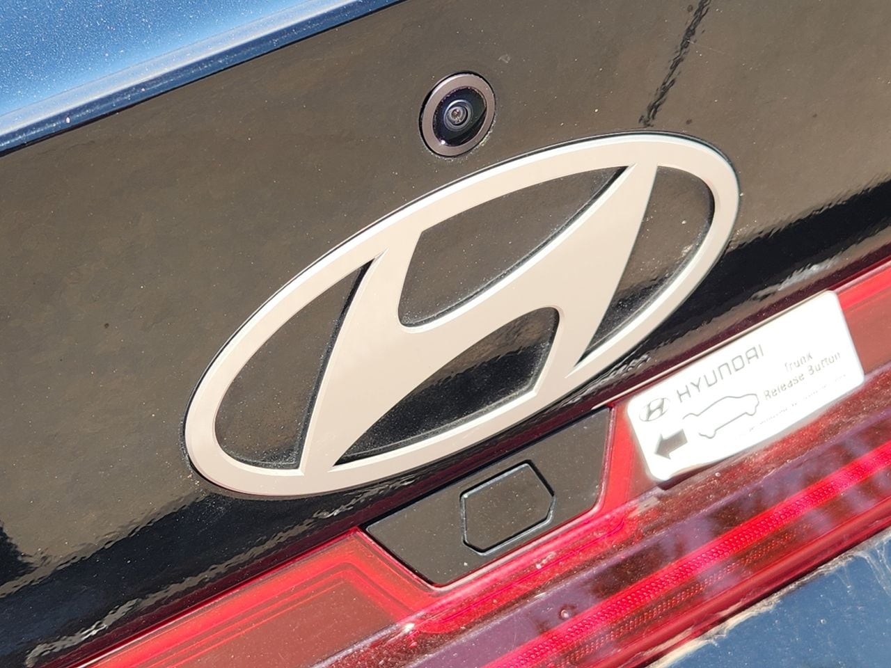 Certified Used 2024 Abyss Black Hyundai Blue image 9