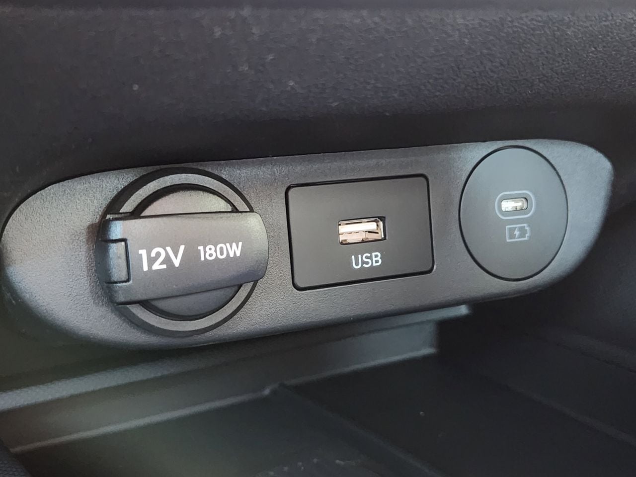 New 2026 W6H White Hyundai SEL Sport image 18