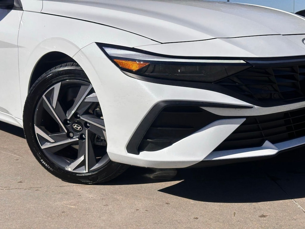 Used 2025 Hyundai Elantra SEL Sport Sedan
