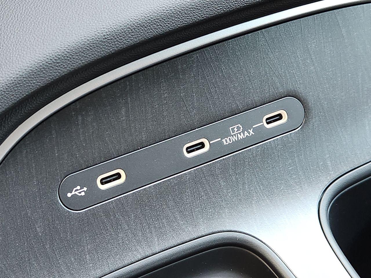 New 2027 Creamy White Pearl Hyundai SEL FWD image 19