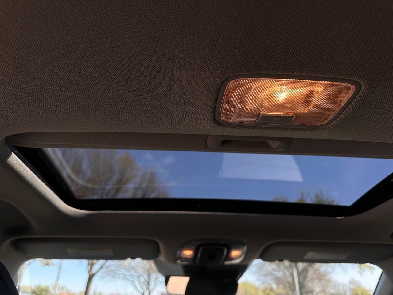 Used 2023 Intense Blue Hyundai Limited image 19