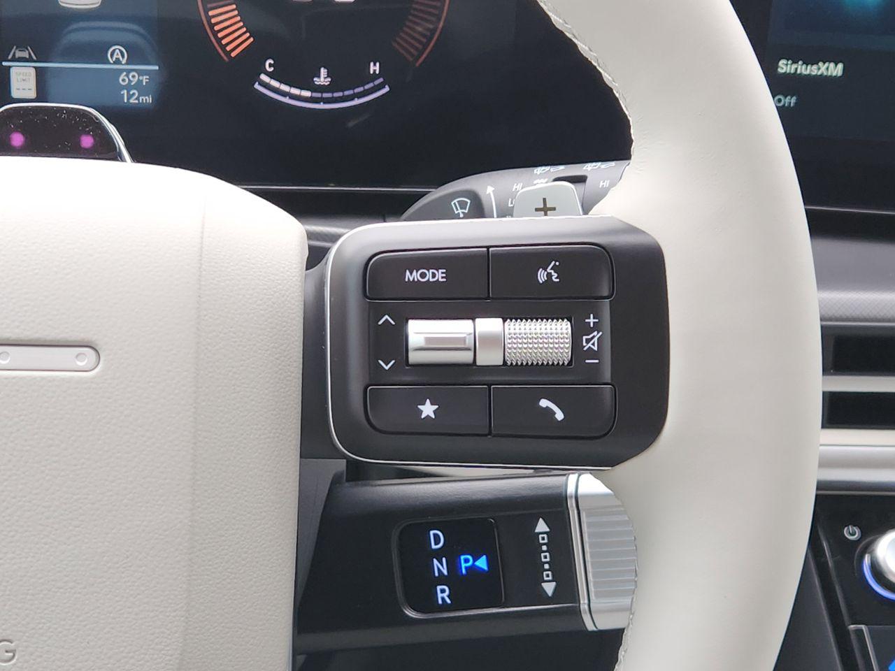 New 2026 Phantom Black Hyundai SEL FWD image 27