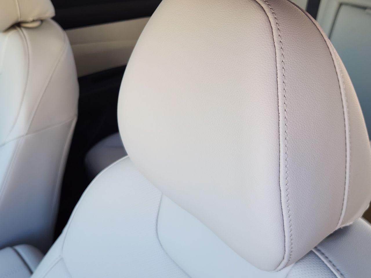 New 2026 Serenity White Pearl Hyundai SEL Premium FWD image 11