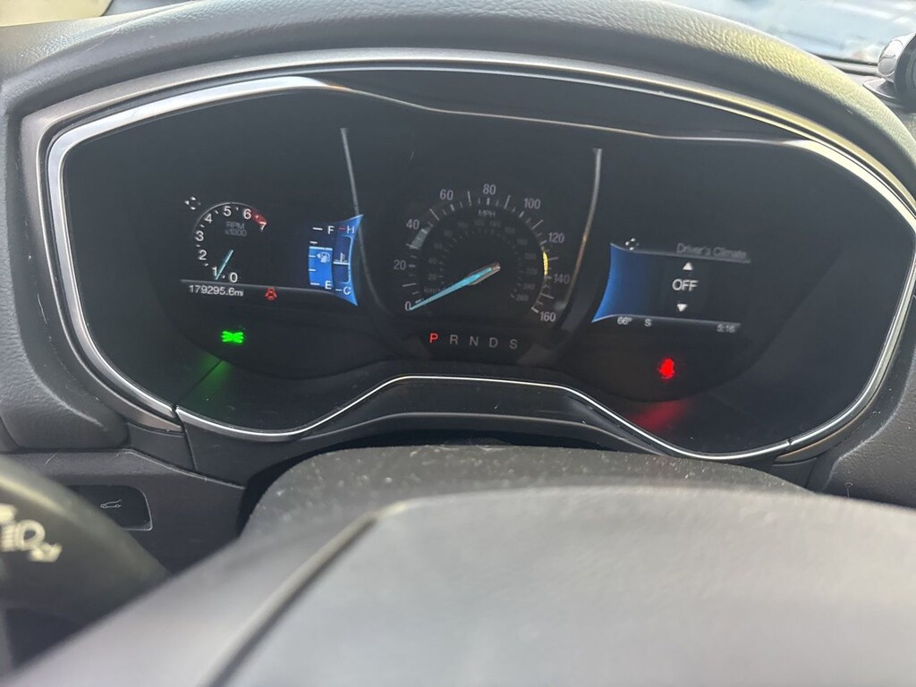 Used 2015 Ford Fusion SE Sedan