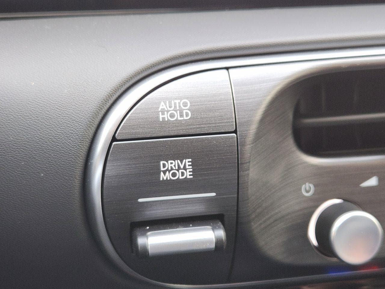 New 2026 Abyss Black Pearl Hyundai Calligraphy FWD image 16