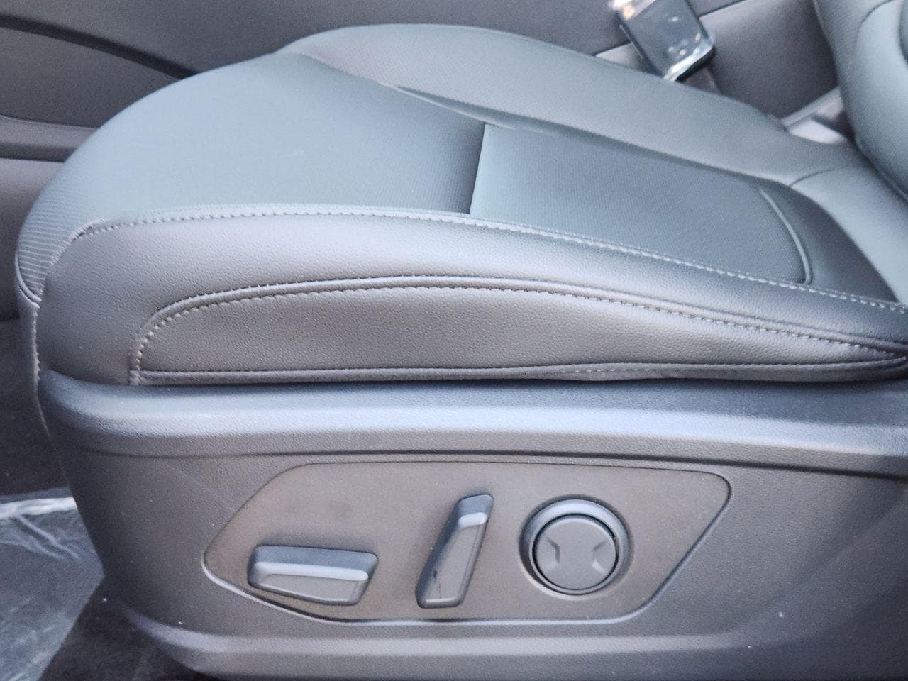 New 2026 NT2 Gray Hyundai SEL Activity FWD image 23