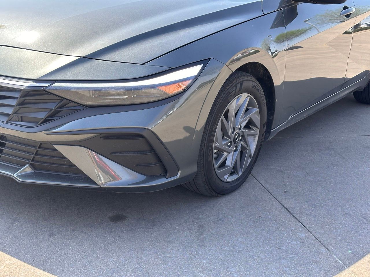 Used 2025 Fluid Metal Hyundai Blue image 14