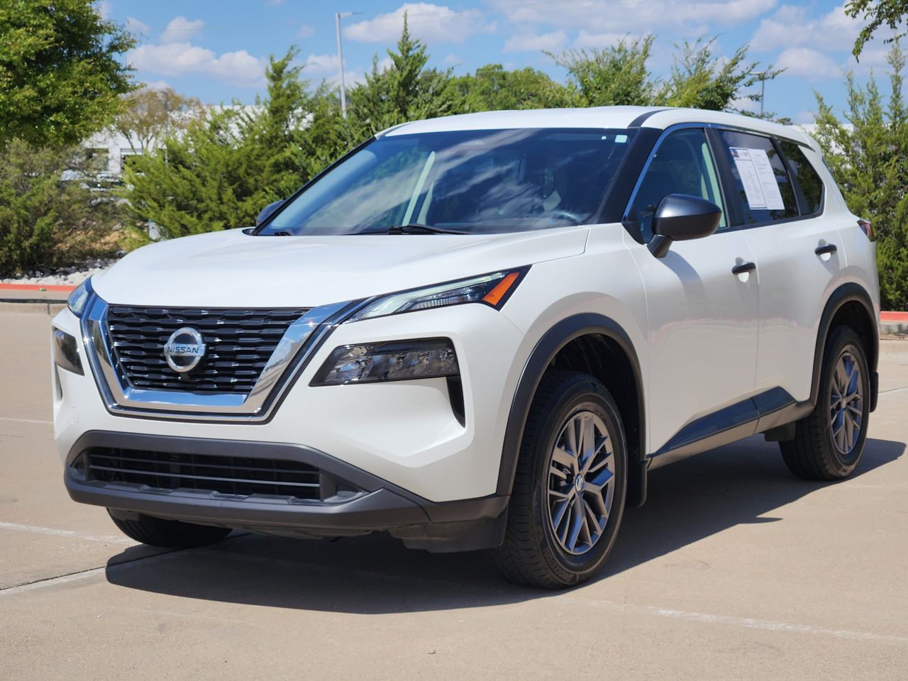 Used 2021 Glacier White Nissan S image 2