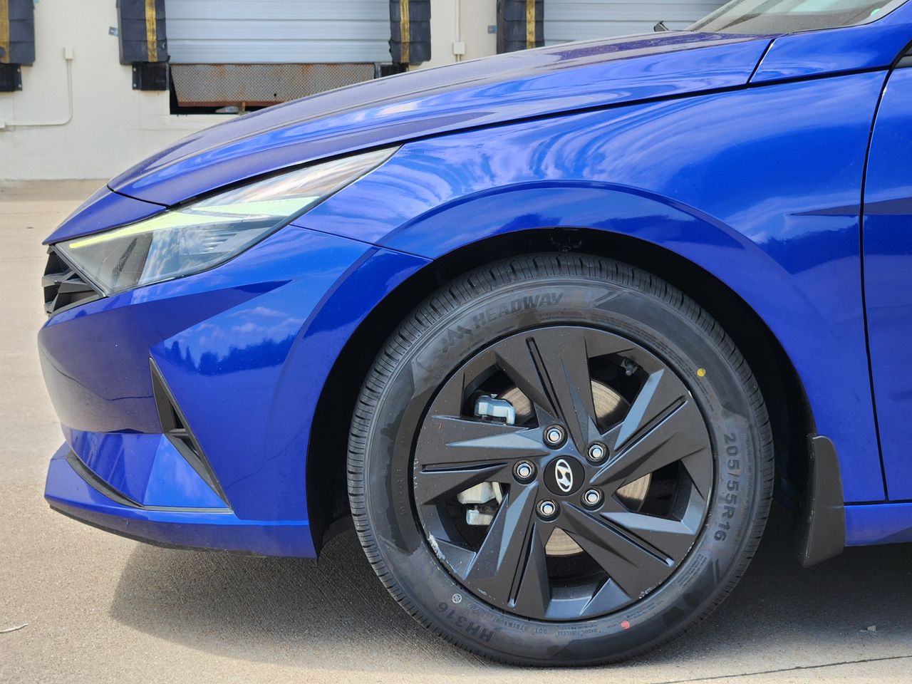 Used 2023 Intense Blue Hyundai SEL image 7