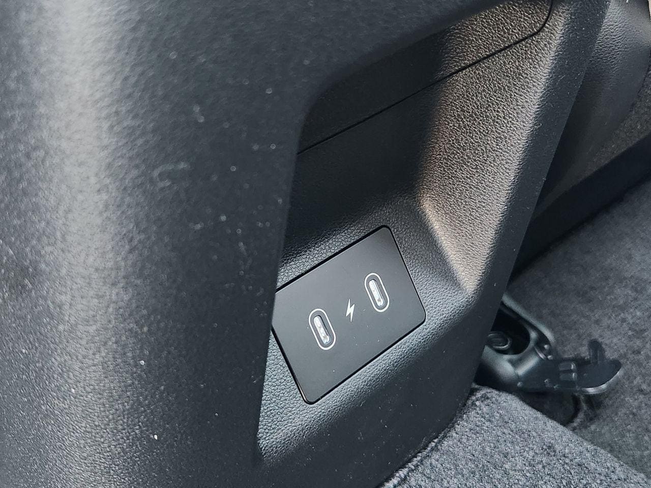 New 2026 W6H White Hyundai SE FWD image 27