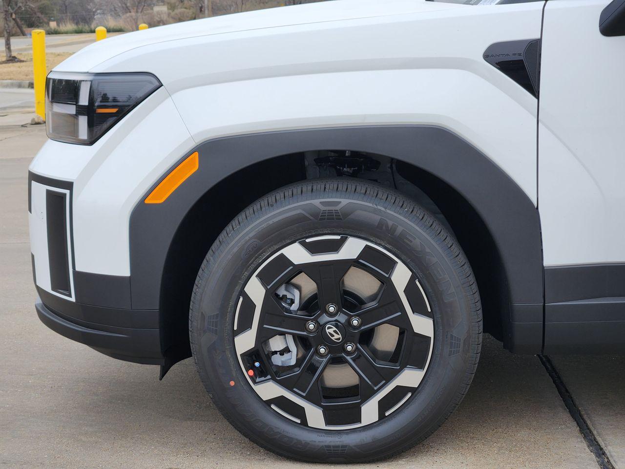 New 2026 W6H White Hyundai SEL FWD image 5