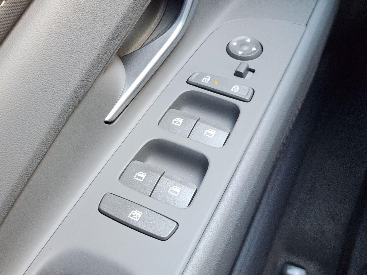 New 2026 YP5 Blue Hyundai SEL Sport Premium image 21