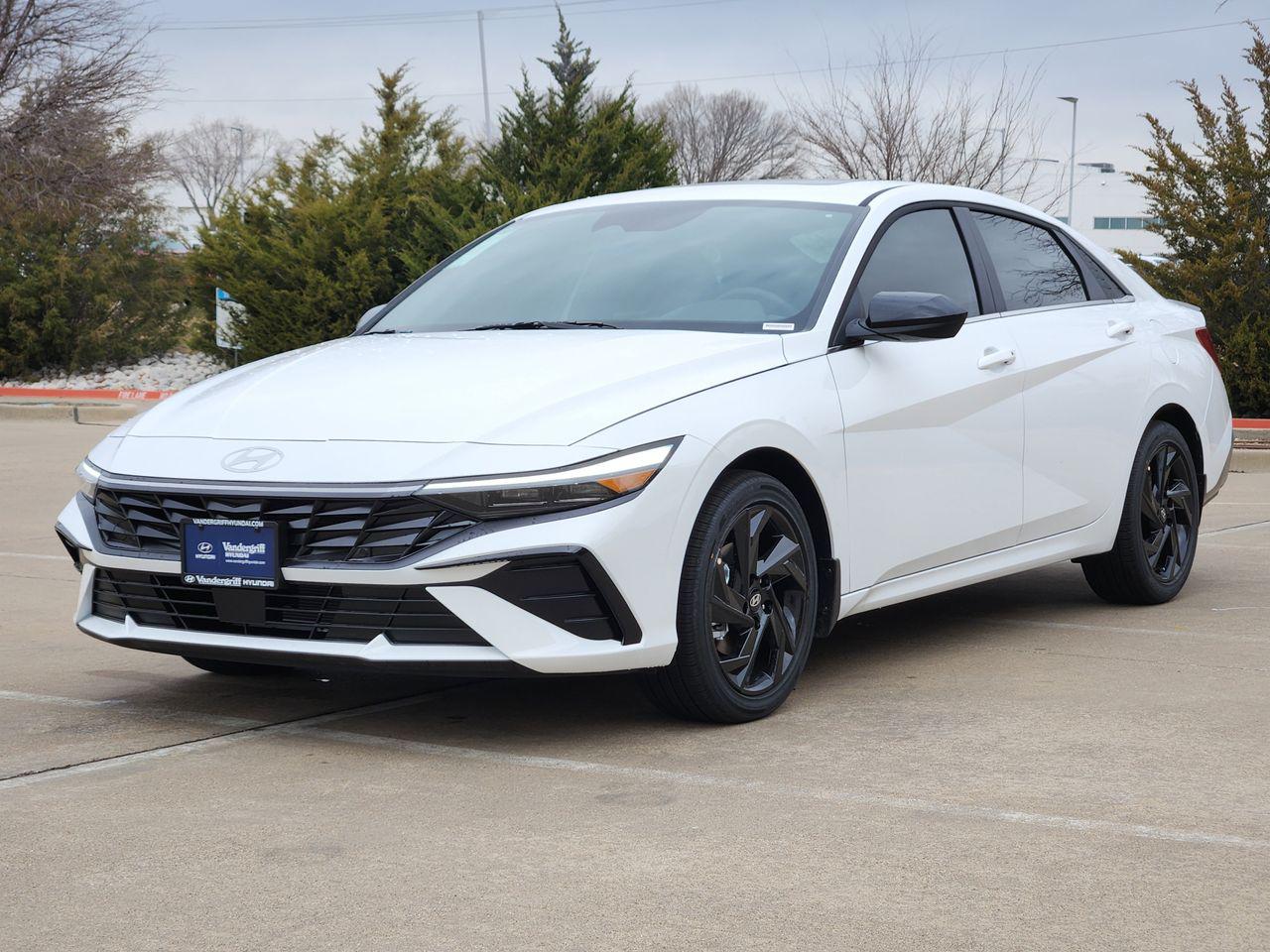 New 2026 W6H White Hyundai SEL Sport Premium image 2