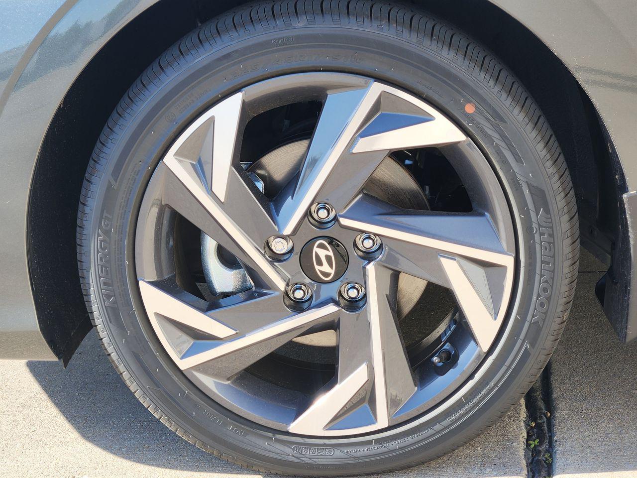 New 2026 Amazon Gray Hyundai Limited image 7