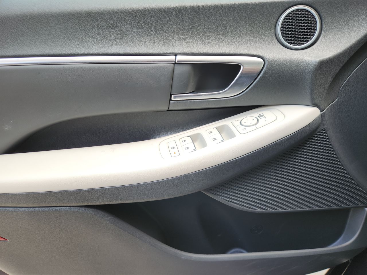 Used 2023 Carbon Blue Hyundai SEL image 22