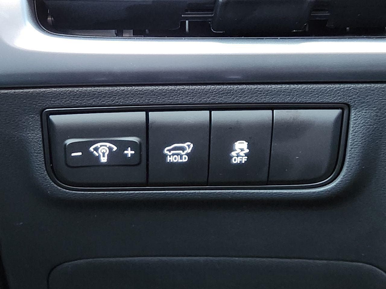 New 2026 Serenity White Pearl Hyundai SEL FWD image 20