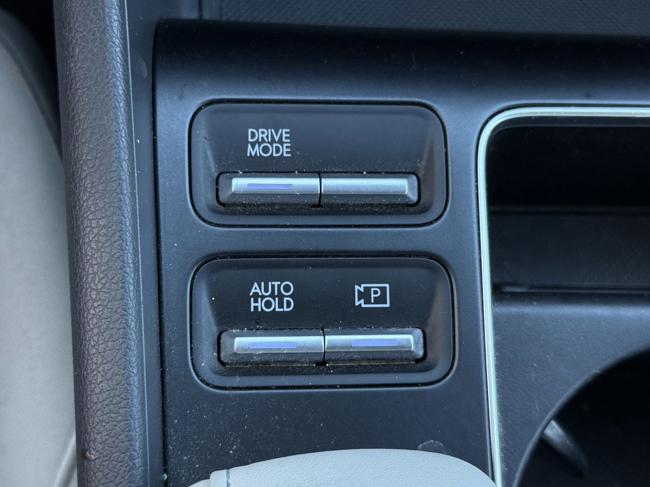 Used 2024 Serenity White Hyundai SEL image 19