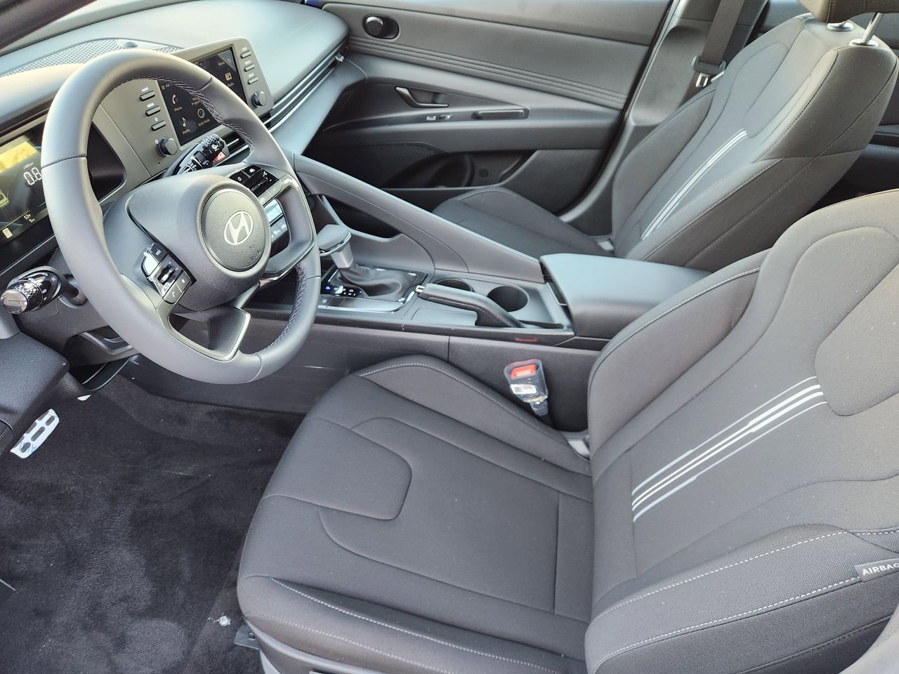 New 2026 W6H White Hyundai SEL Sport image 9