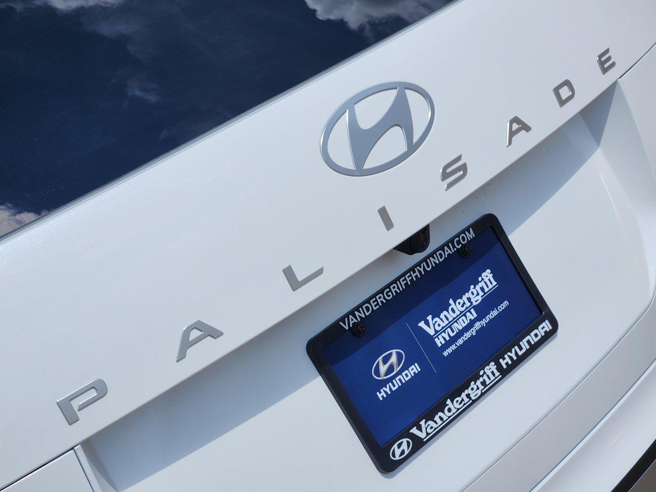 New 2027 Creamy White Pearl Hyundai SEL FWD image 8