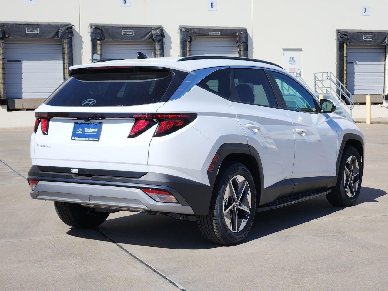 New 2026 W6H White Hyundai SEL FWD image 4