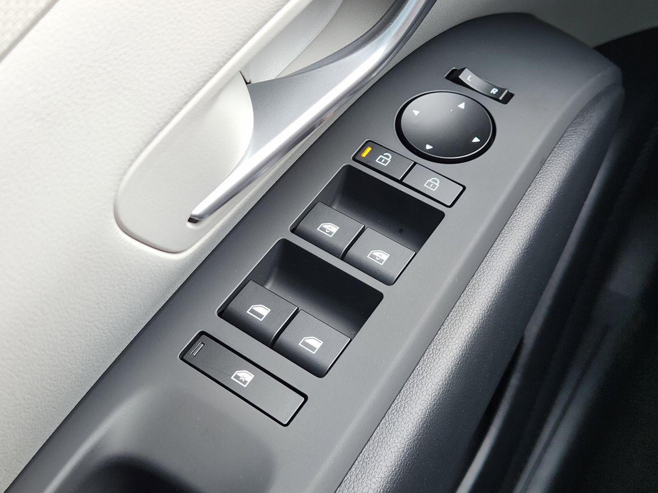 New 2026 TB2 Blue Hyundai SEL FWD image 21