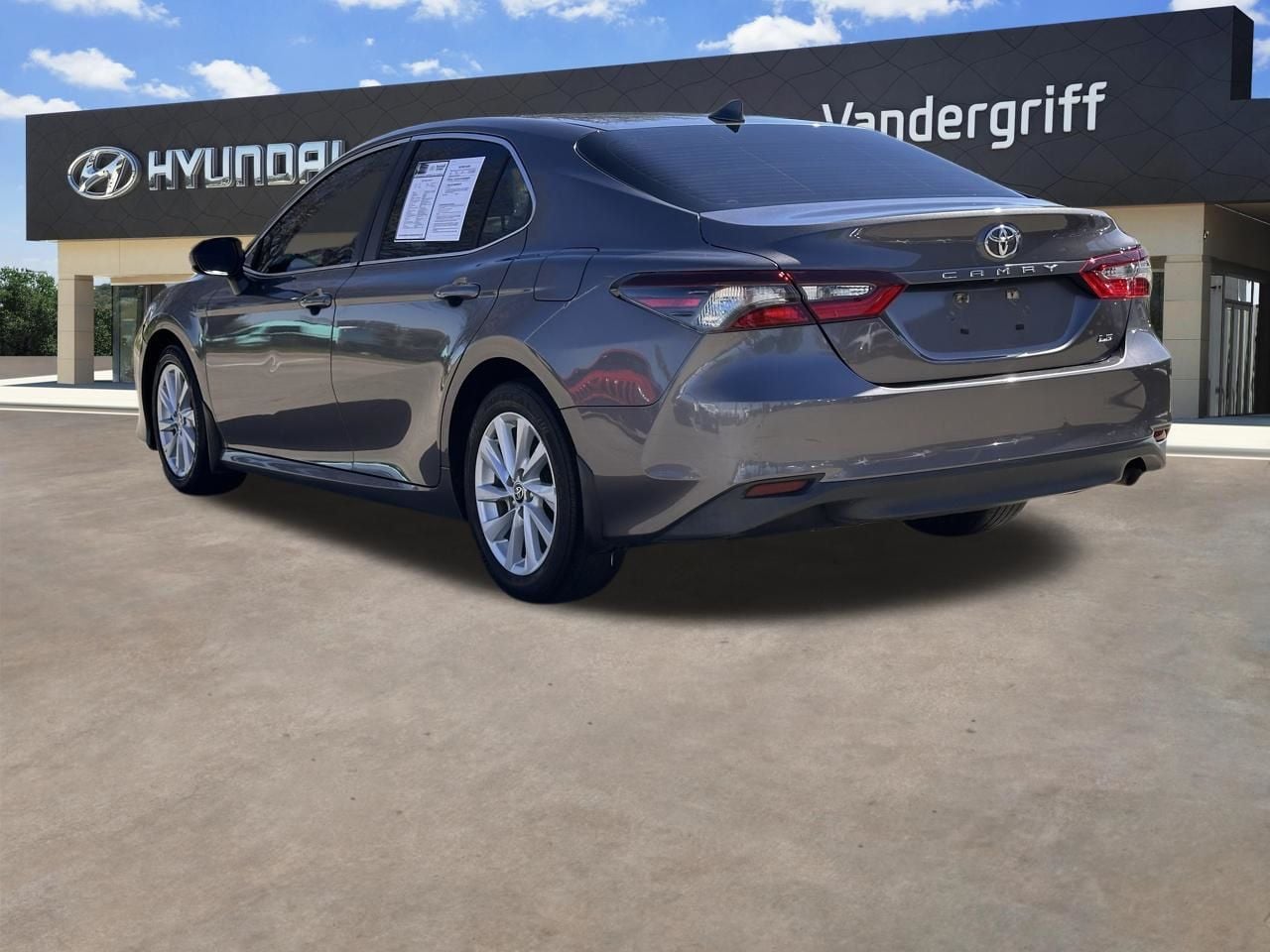 Used 2022 Predawn Gray Mica Toyota LE image 9