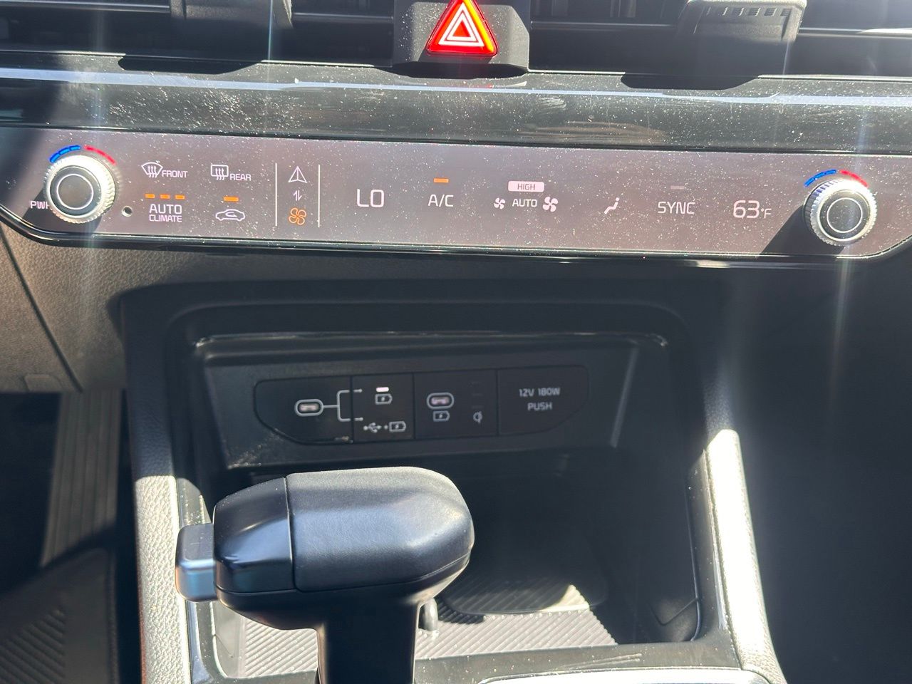 Used 2025 Wolf Gray Kia GT-Line image 34