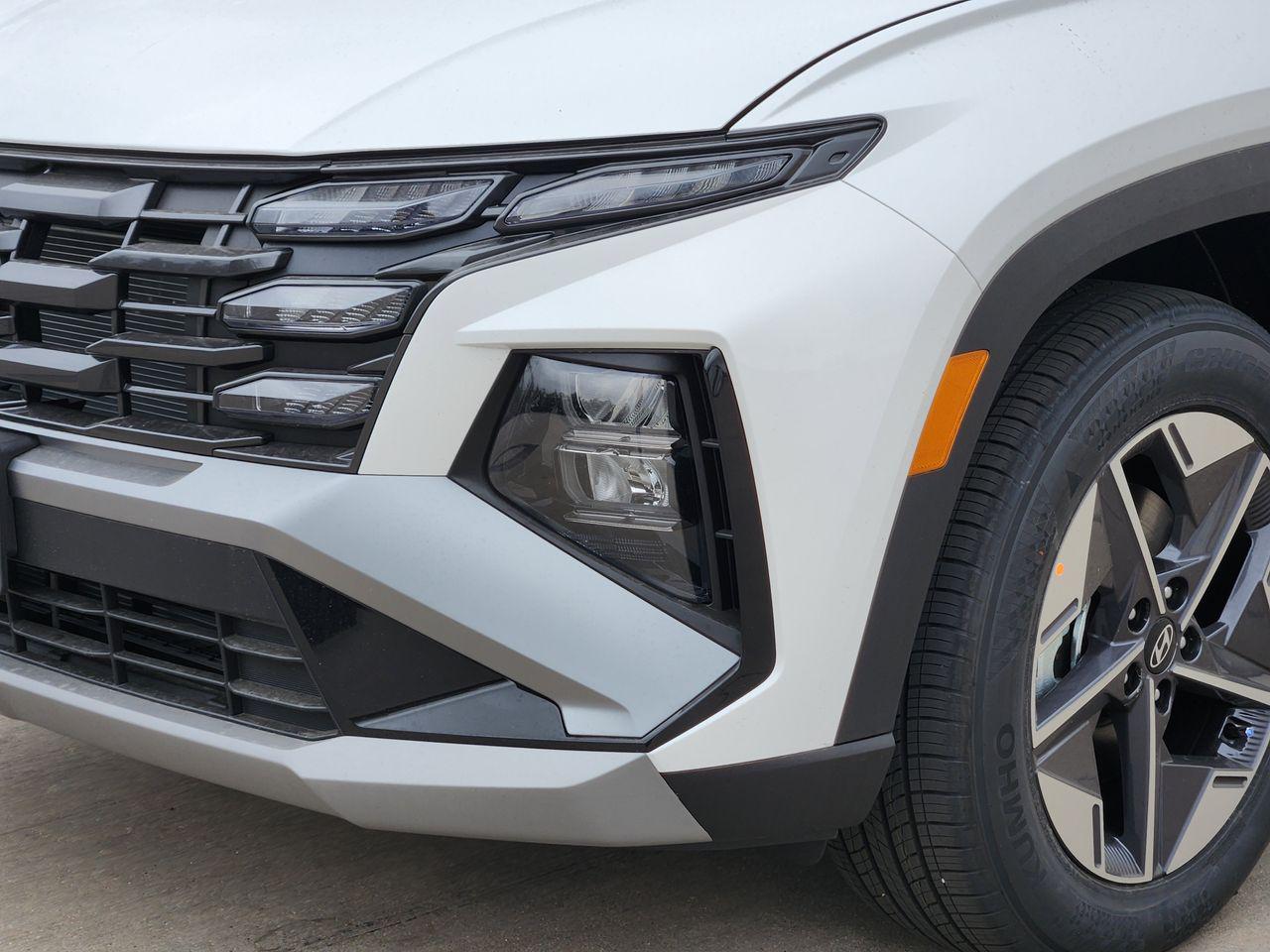 New 2026 W6H White Hyundai SEL FWD image 6