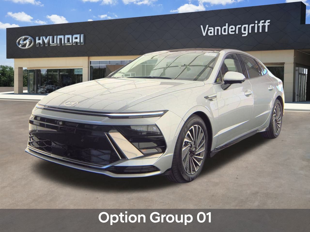 Certified Used 2026 Aero Silver Hyundai Limited image 3