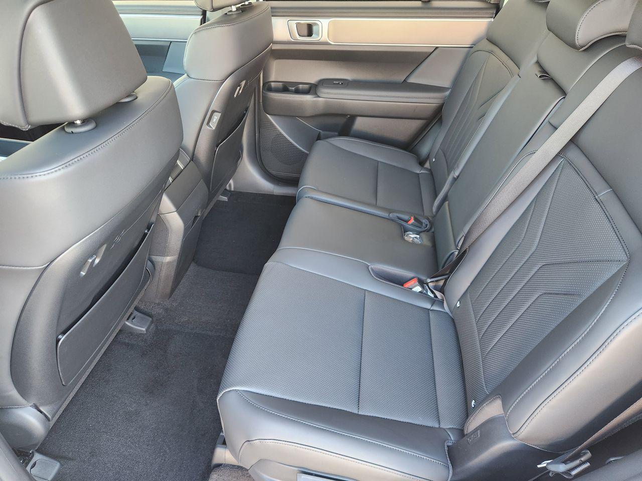 New 2026 W6H White Hyundai SEL FWD image 29