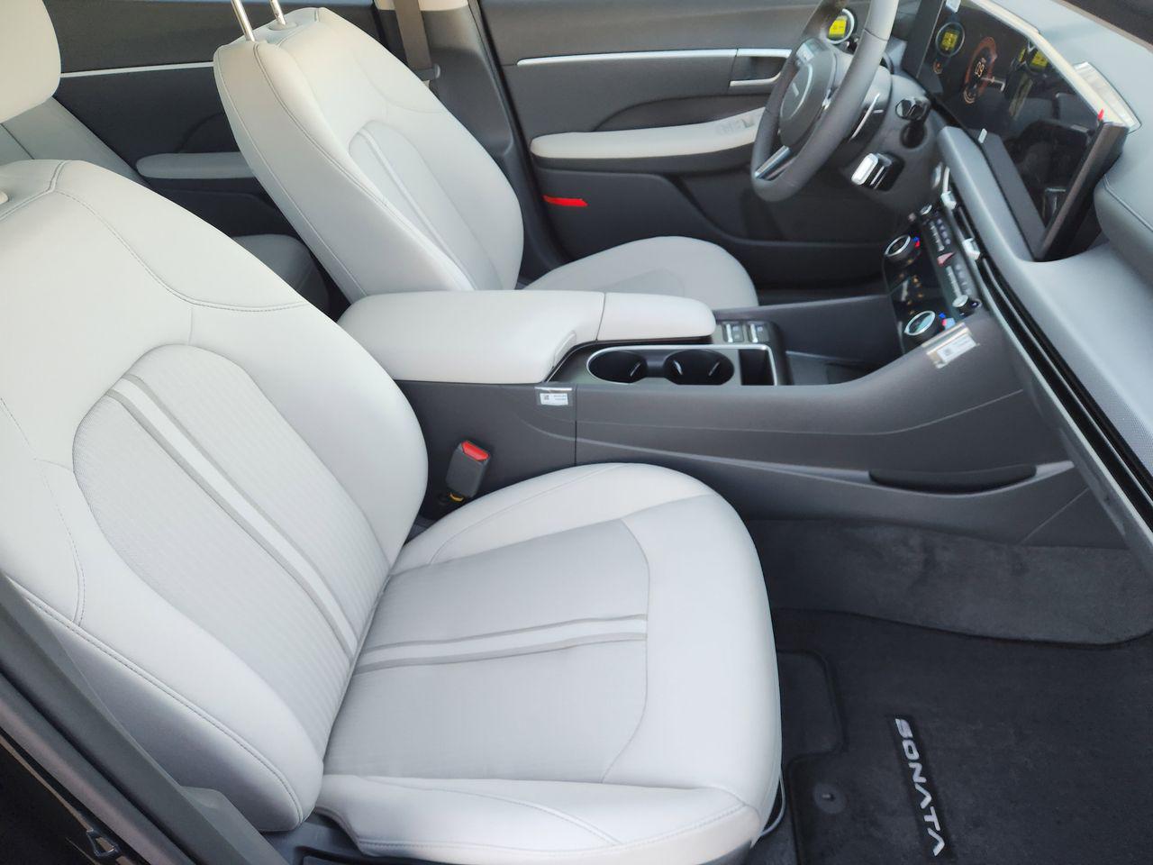 New 2026 A2B Black Hyundai SEL Sport image 10