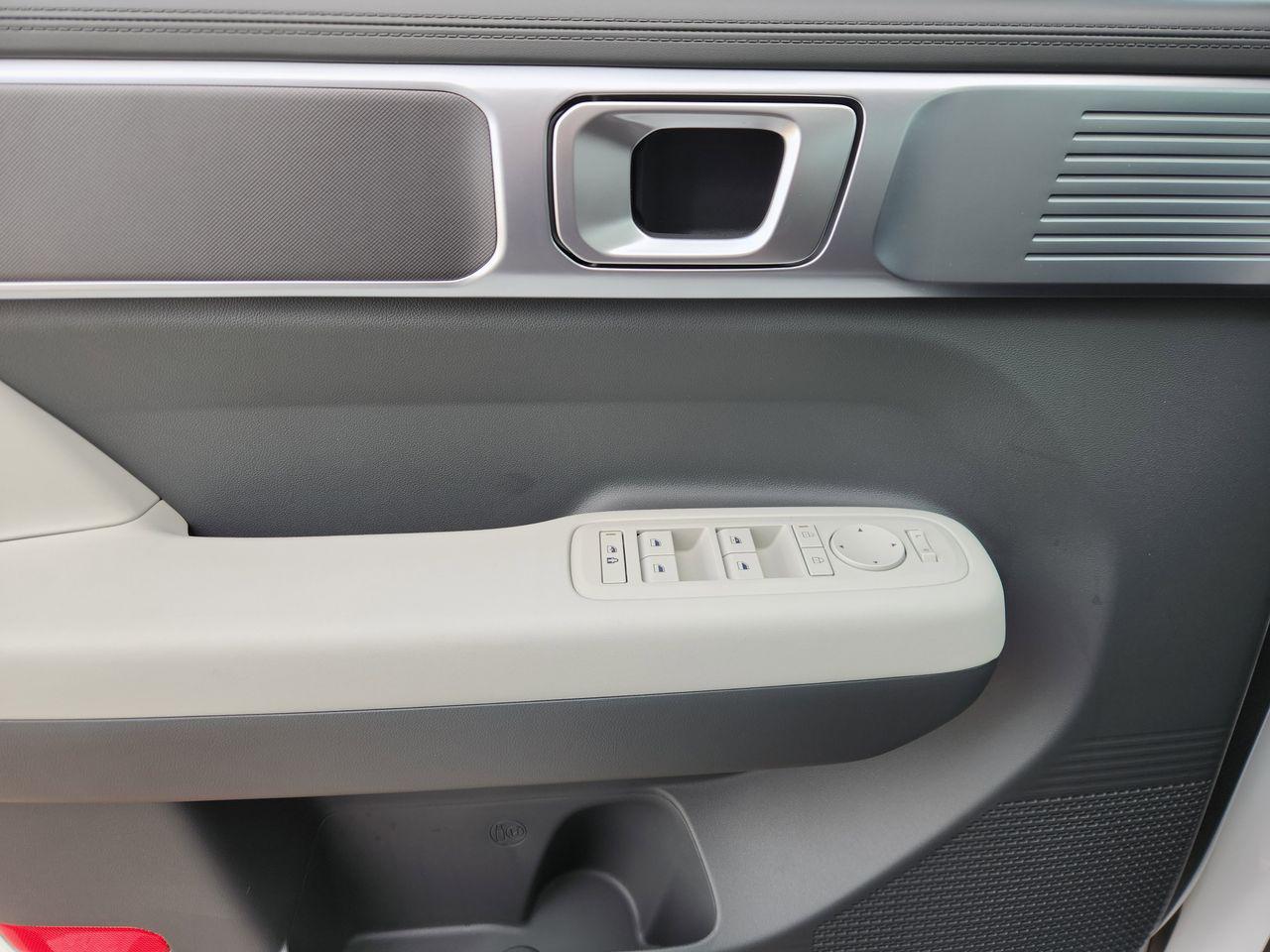 New 2026 W6H White Hyundai SE FWD image 22