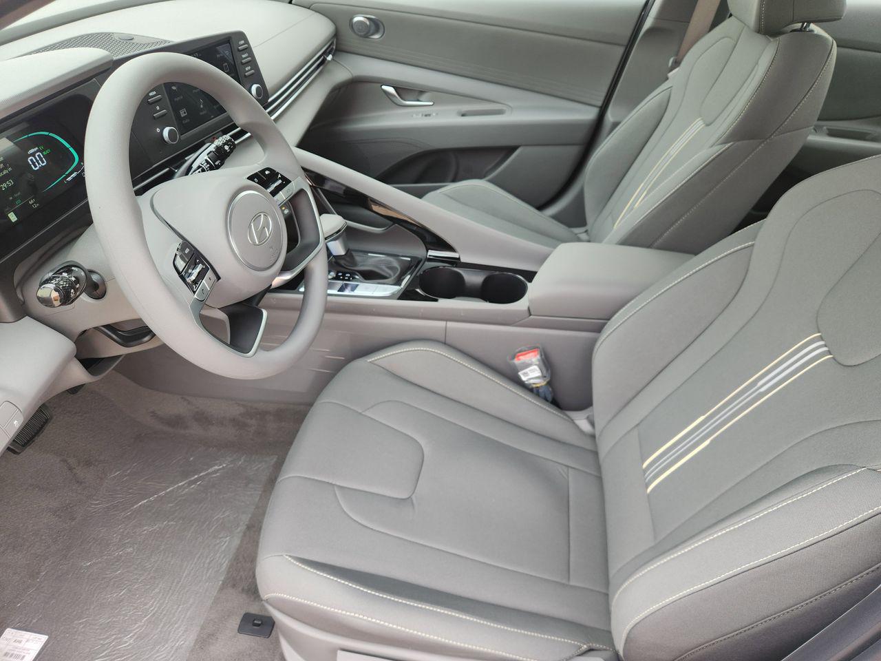 New 2026 W6H White Hyundai Blue image 10