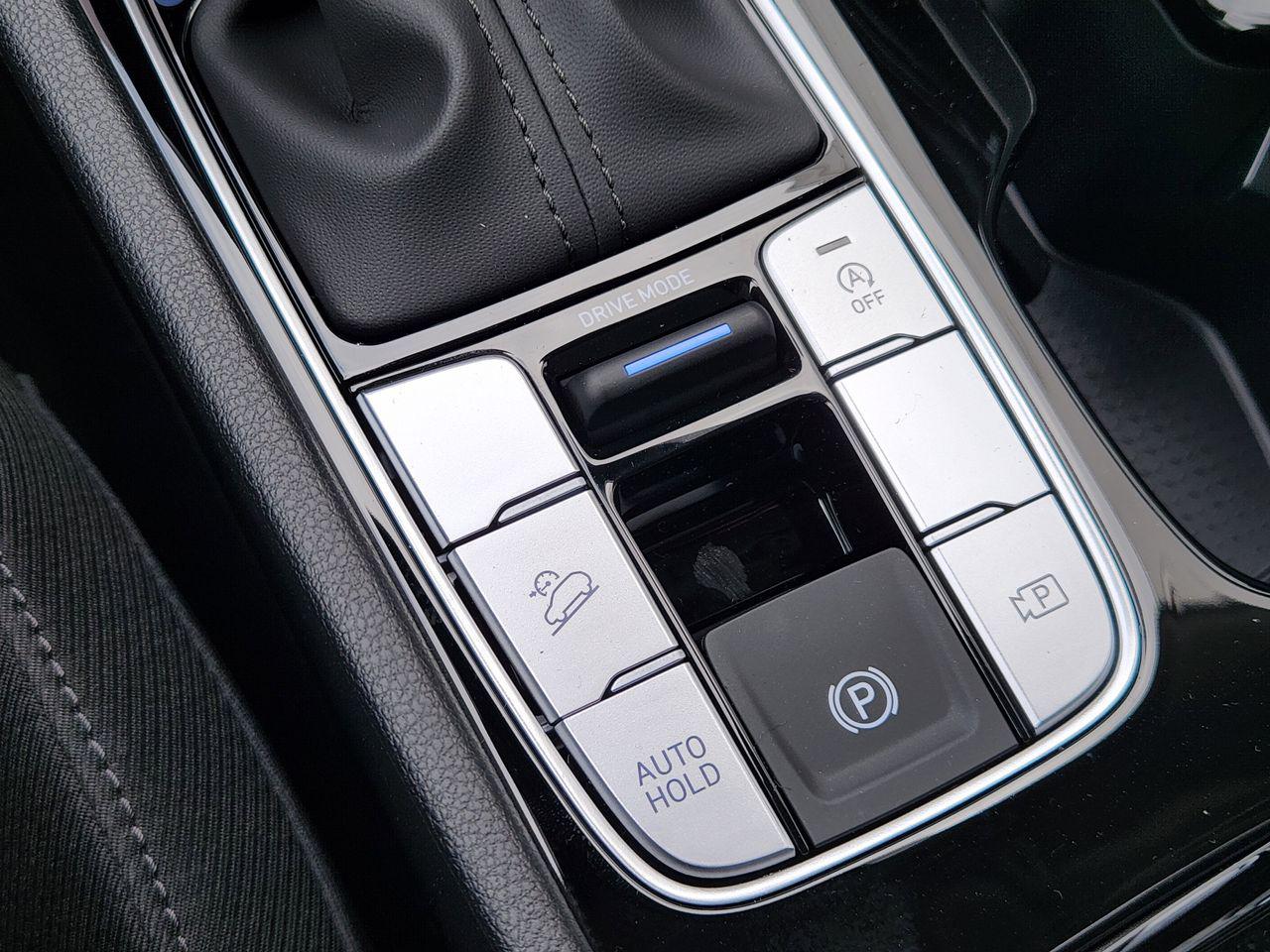 New 2026 R2T Silver Hyundai SEL FWD image 18