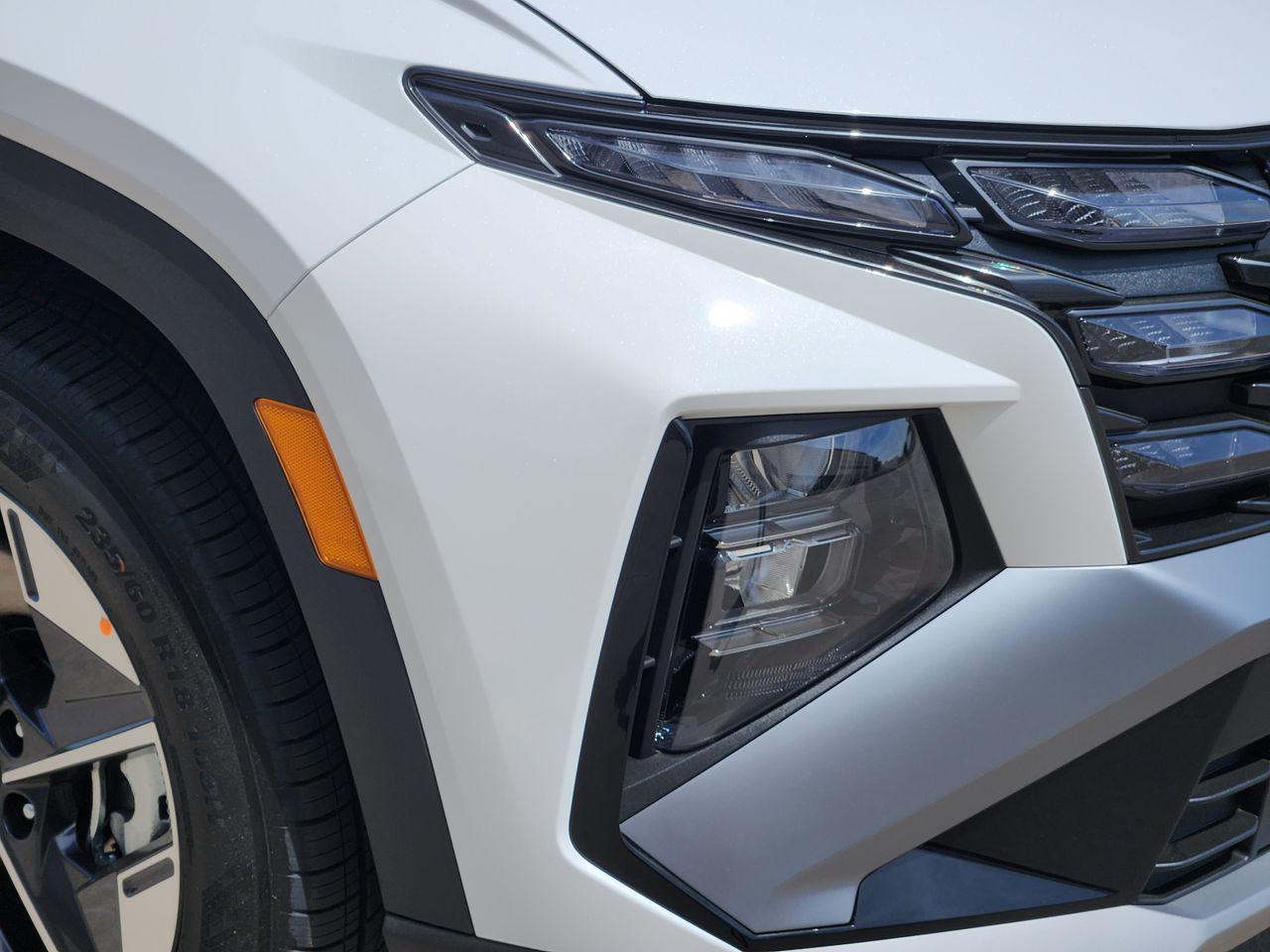 New 2026 W6H White Hyundai SEL Premium FWD image 5