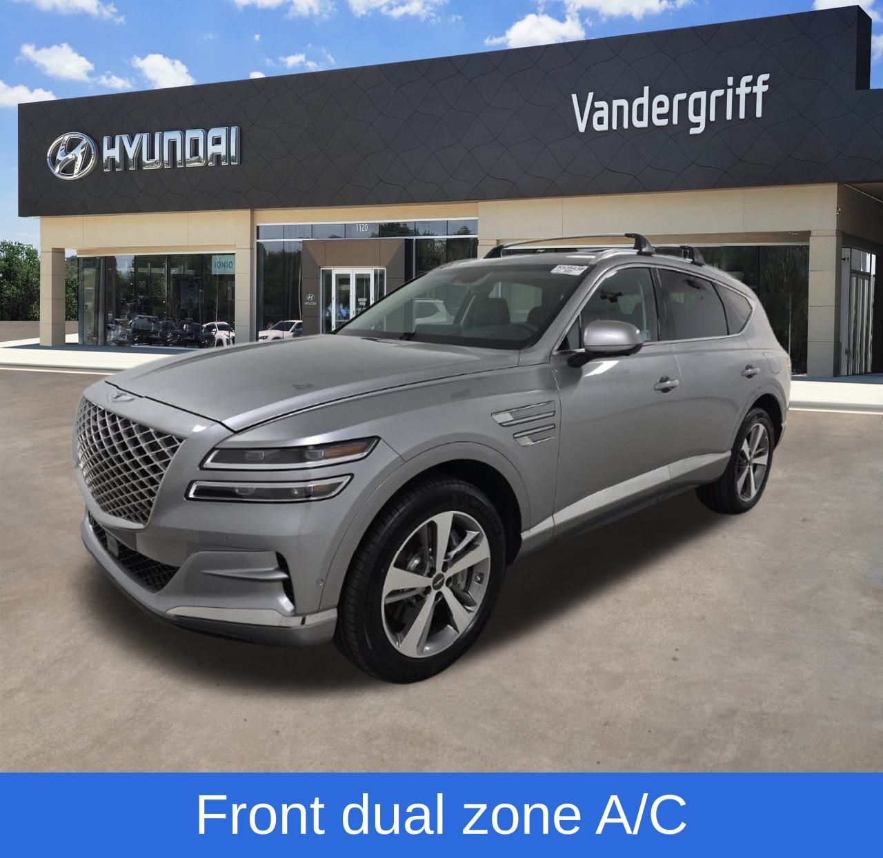 2024 GENESIS GV80's photo