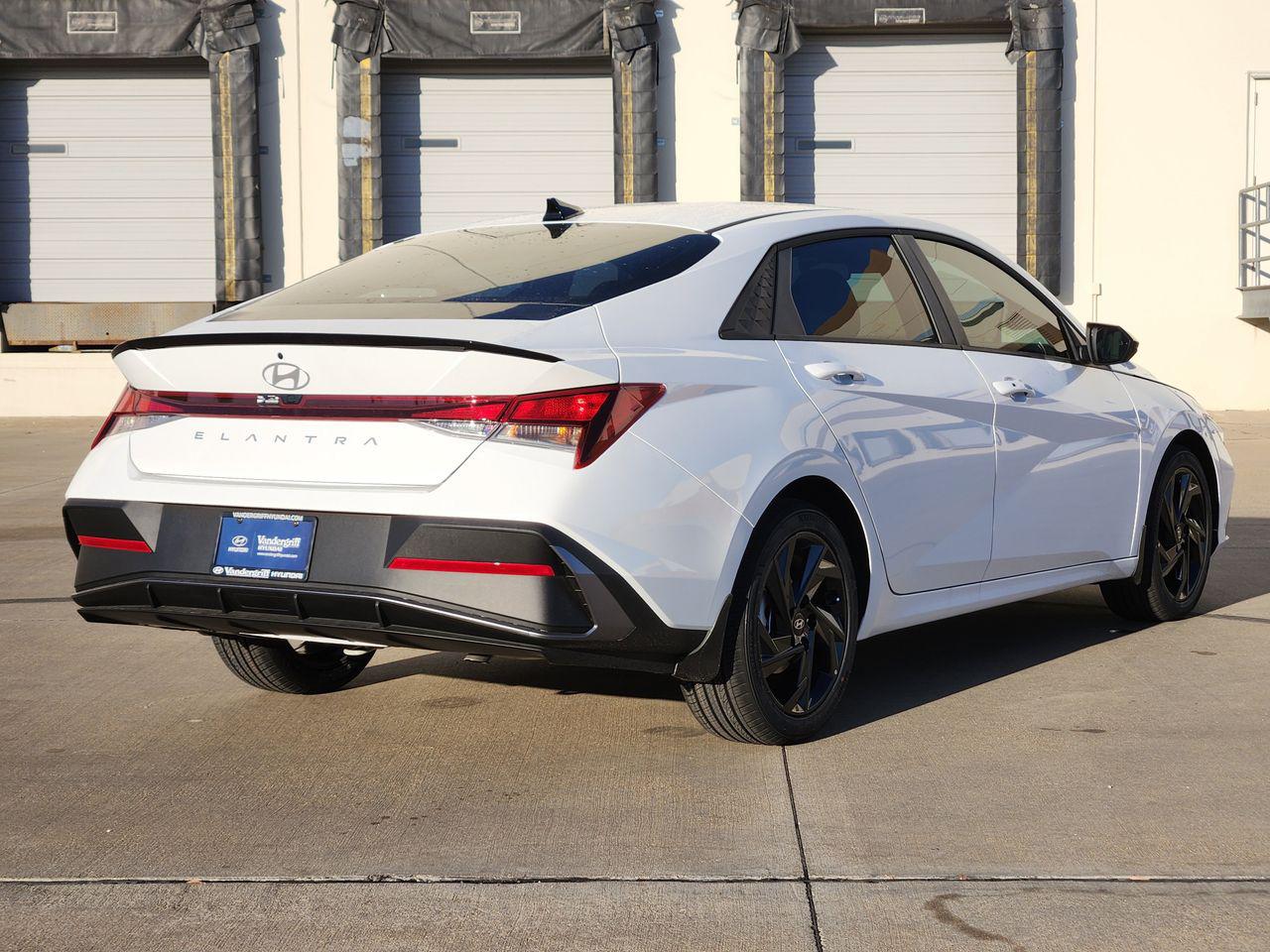 New 2026 W6H White Hyundai SEL Sport image 4