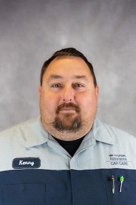 Staff member Kenny White from ID_9321f1eeccc8