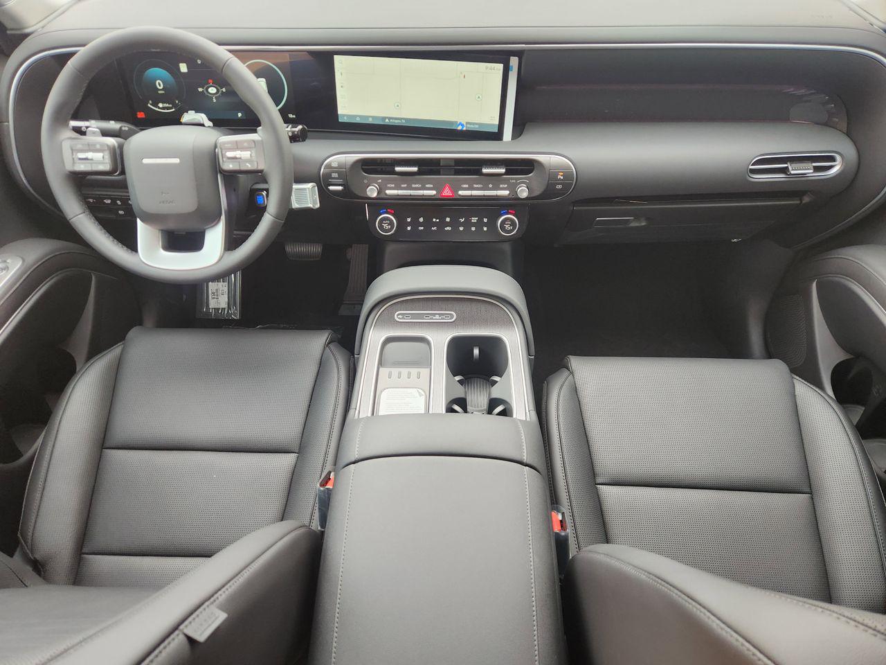 New 2026 Titan Charcoal Pearl Hyundai Limited FWD image 25