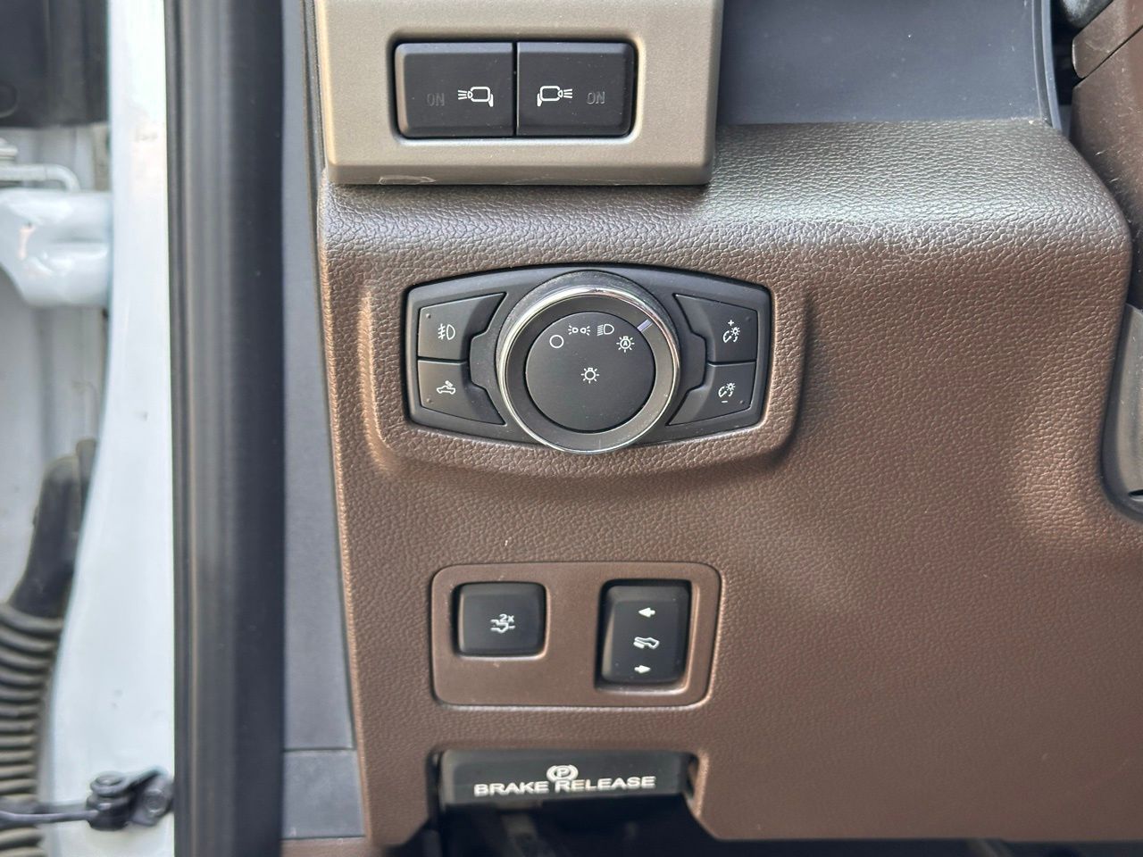 Used 2022 Oxford White Ford King Ranch image 25