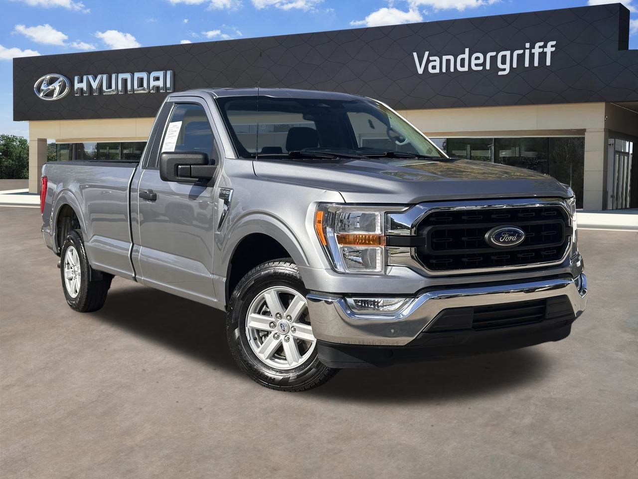 2021 Ford F-150 XLT's photo