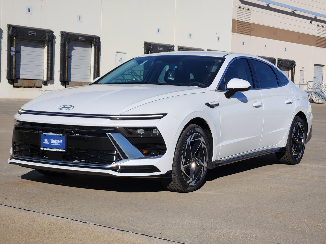 New 2026 W6H White Hyundai SEL Sport image 2