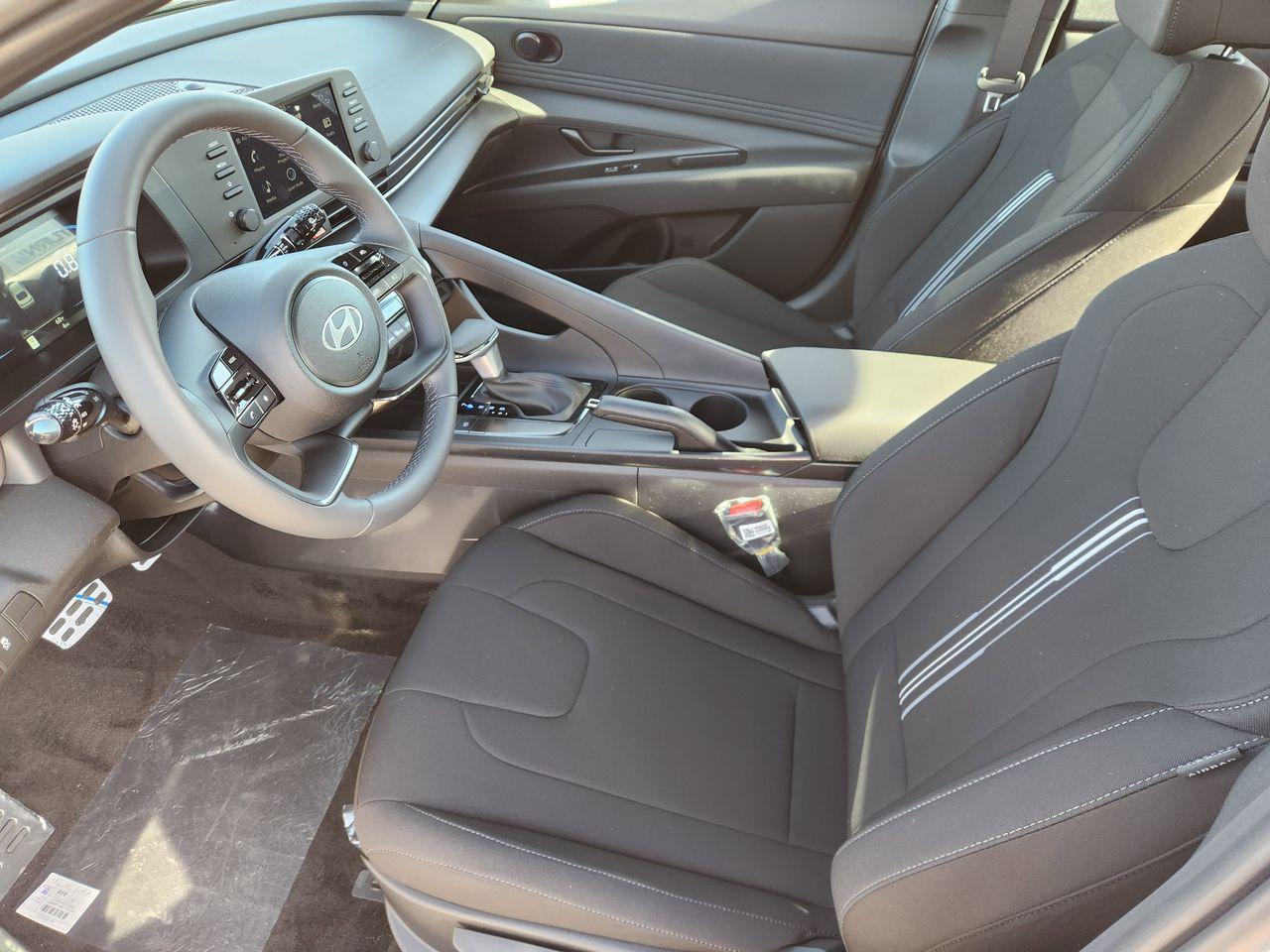 New 2026 W6H White Hyundai SEL Sport image 9