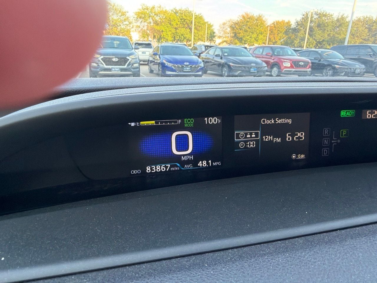 Used 2022 White Toyota LE image 9