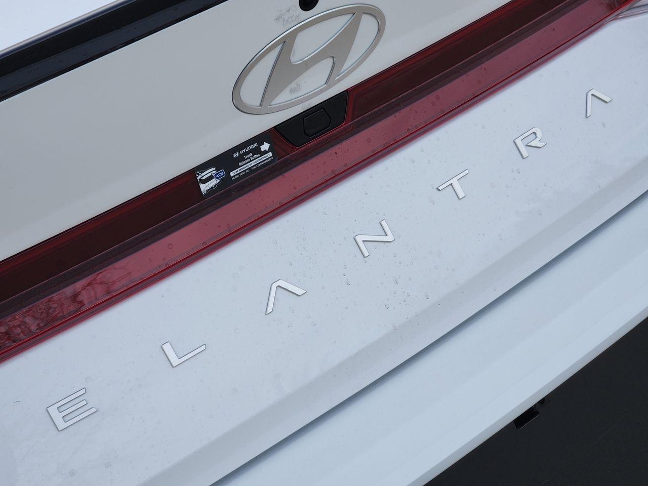 New 2026 W6H White Hyundai SEL Sport image 8