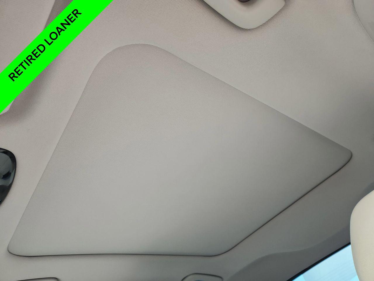 New 2025 T4A Silver Hyundai SEL Convenience image 26