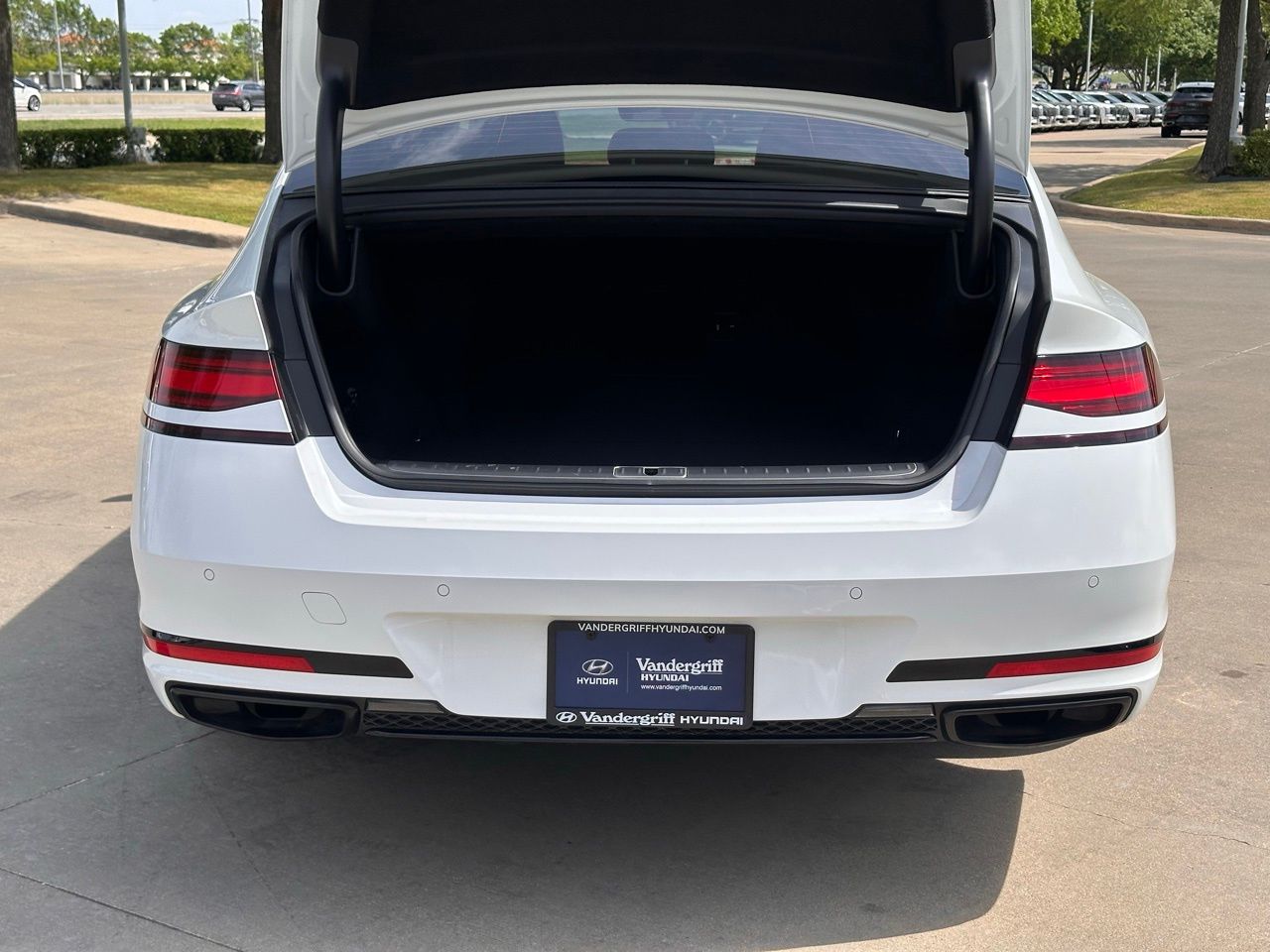 Used 2026 Uyuni White Genesis 3.5T e-SC image 12