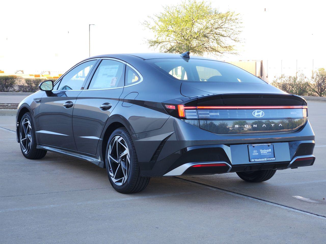 New 2026 Portofino Gray Hyundai SEL Sport image 3