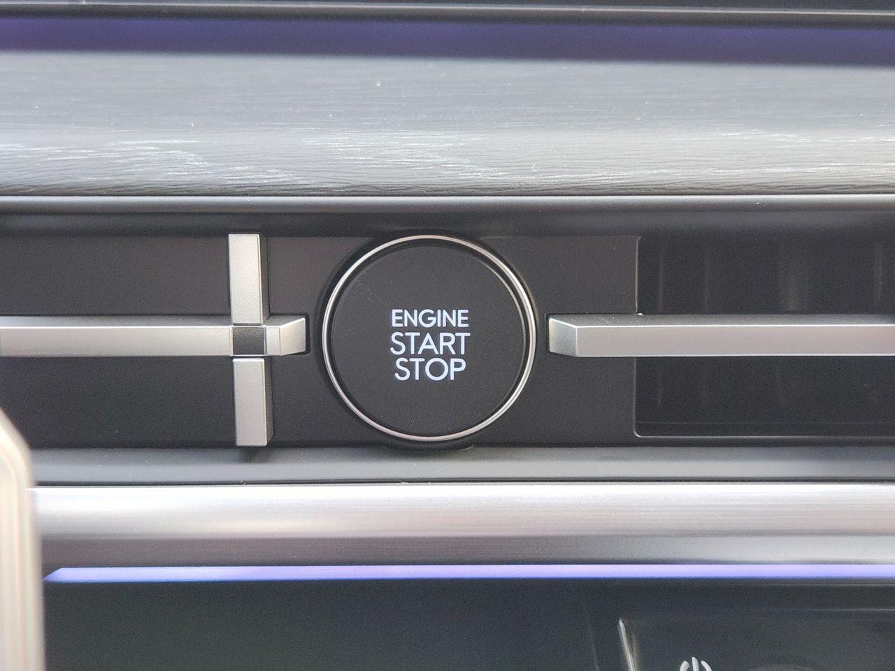 New 2027 Ecotronic Gray Hyundai Limited FWD image 16